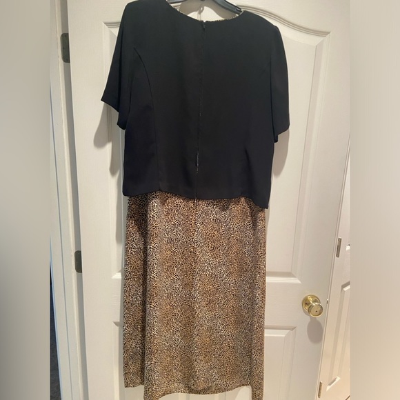 Leopard skirt set - Picture 3 of 3